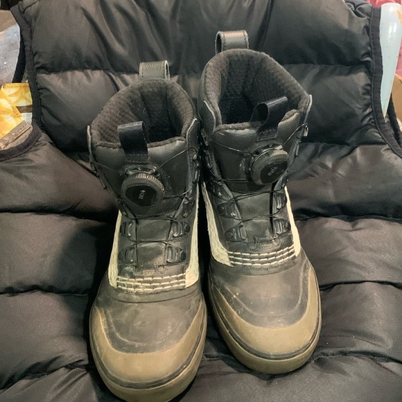 Vans Standard Mid BOA Snow Mte Boot - Women’s 9.5 Mens 8 - Picture 1 of 10